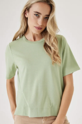 Green t-shirt with glitter